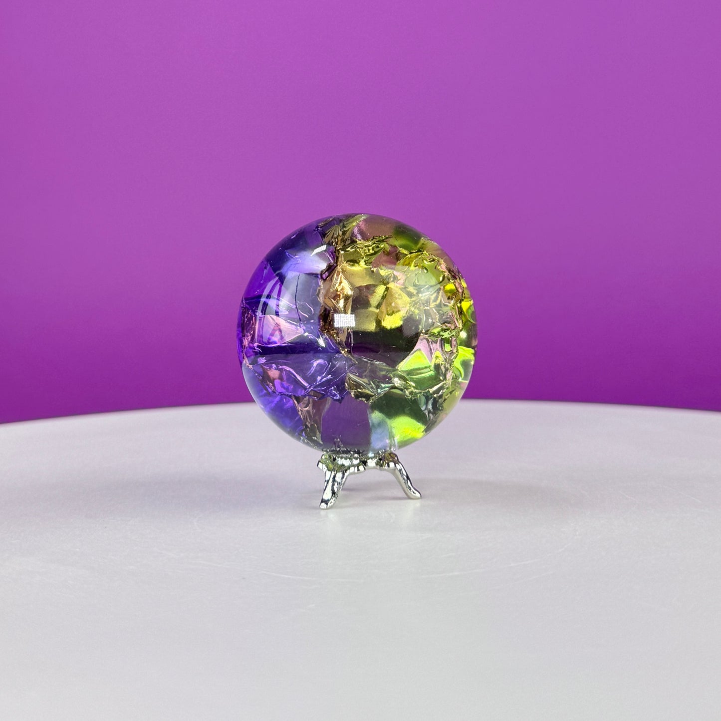 Crackle Glass Sphere (Includes Silver Metal Stand)