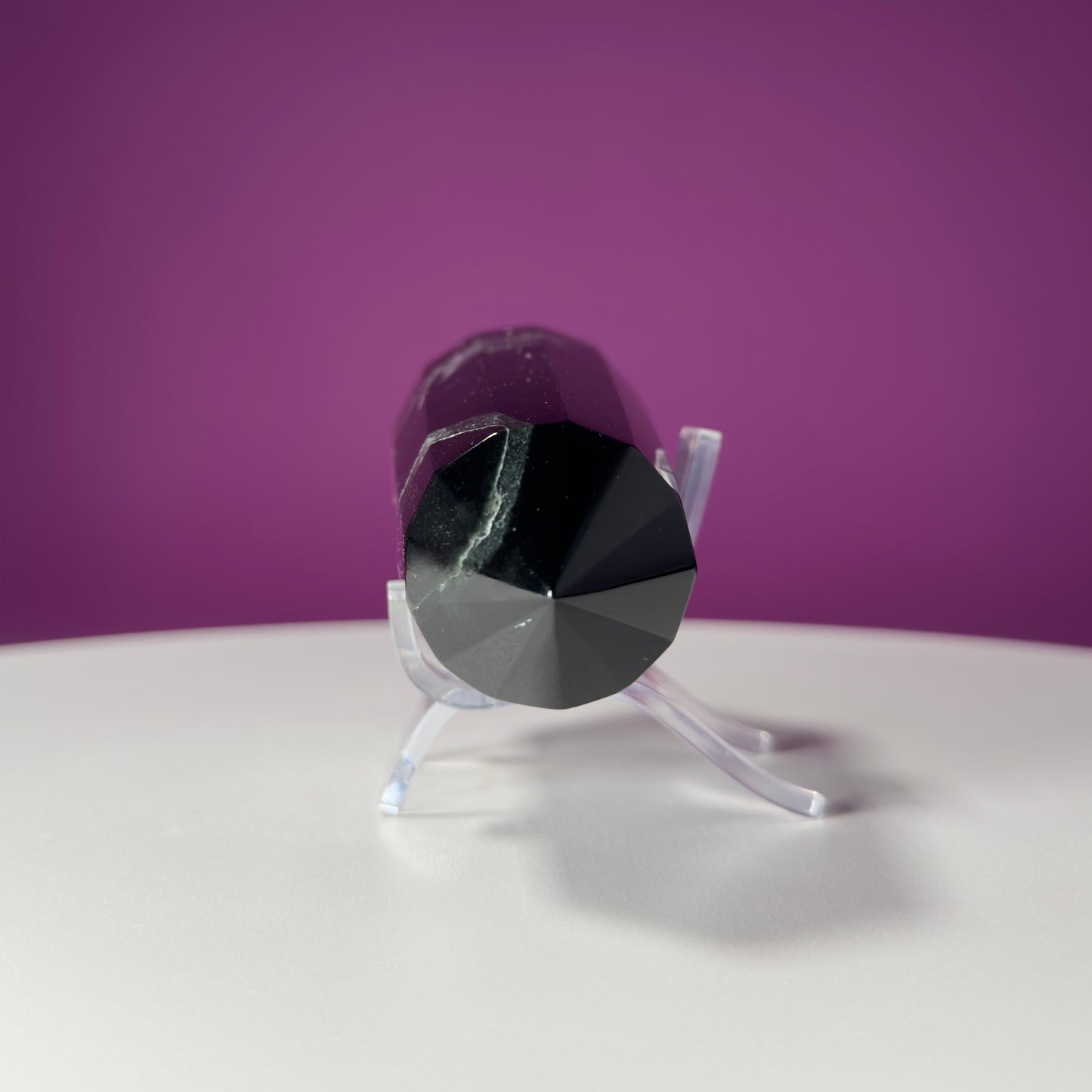 Black Nephrite Jade Vogel (Includes Acrylic Stand) (Western Australia)