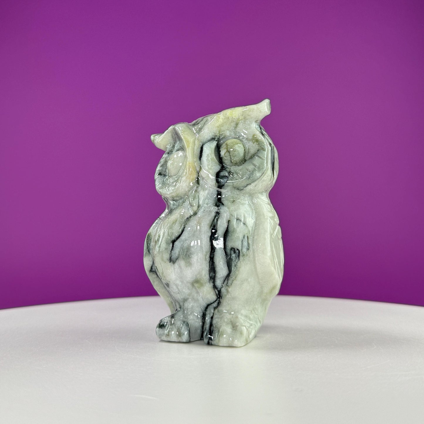 Serpentine with Quartz Owl Carving