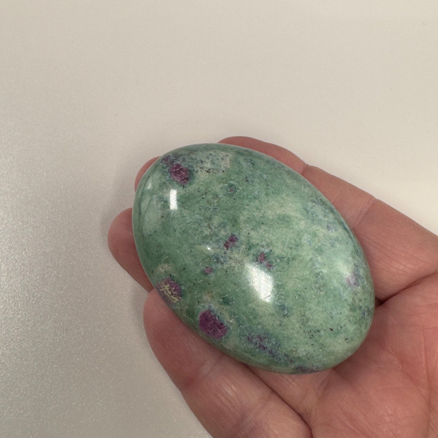 Ruby Zoisite Palm/Soap Stones, UV Reactive
