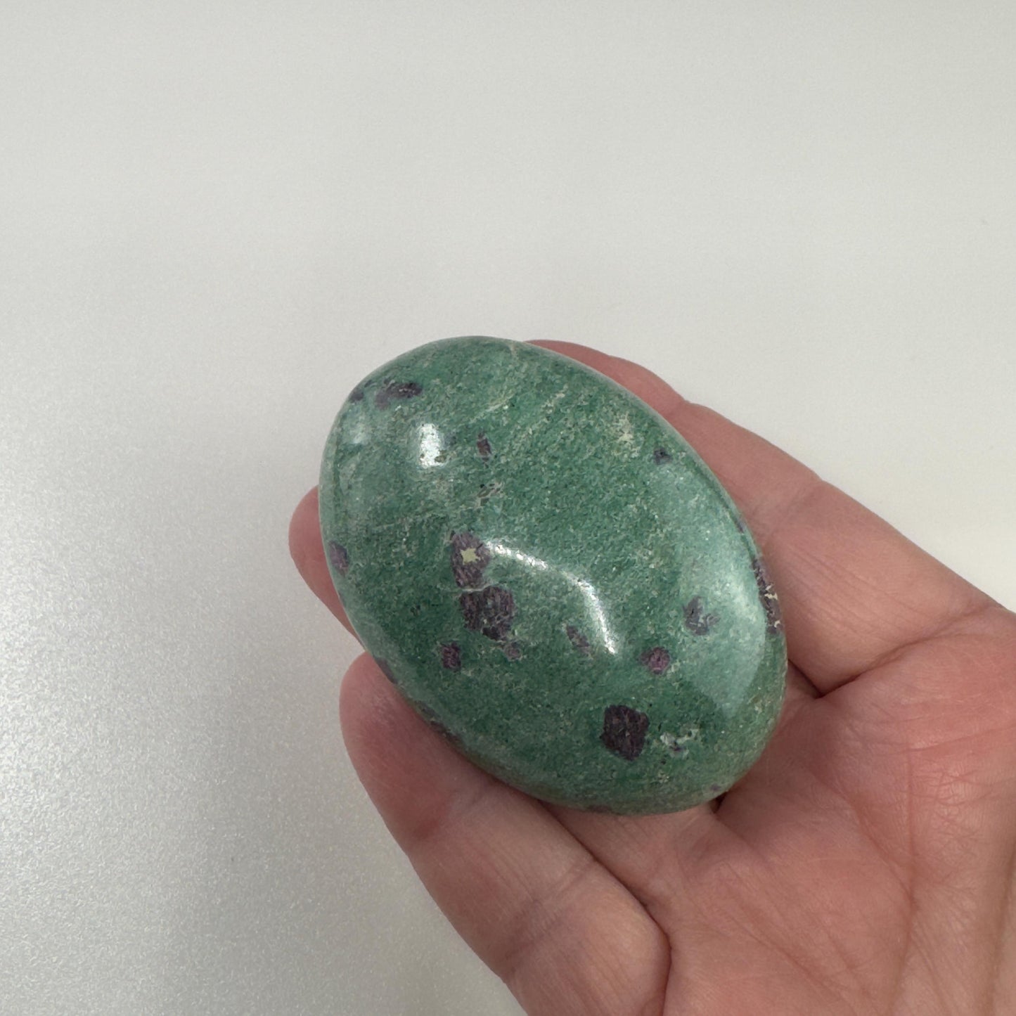 Ruby Zoisite Palm/Soap Stones, UV Reactive