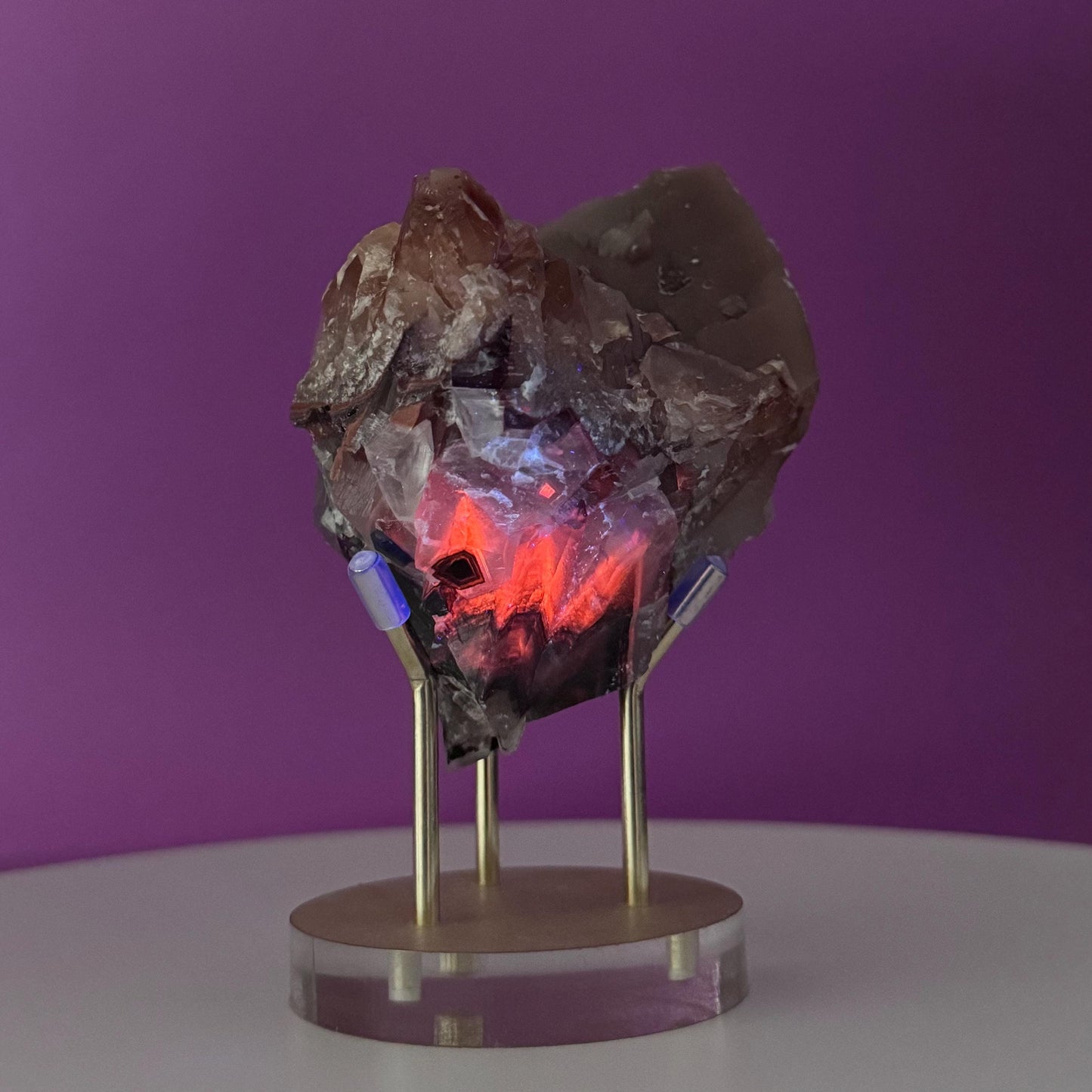 Mariposa Calcite (Mexico) (Includes Gold Metal/Acrylic Stand), UV Reactive