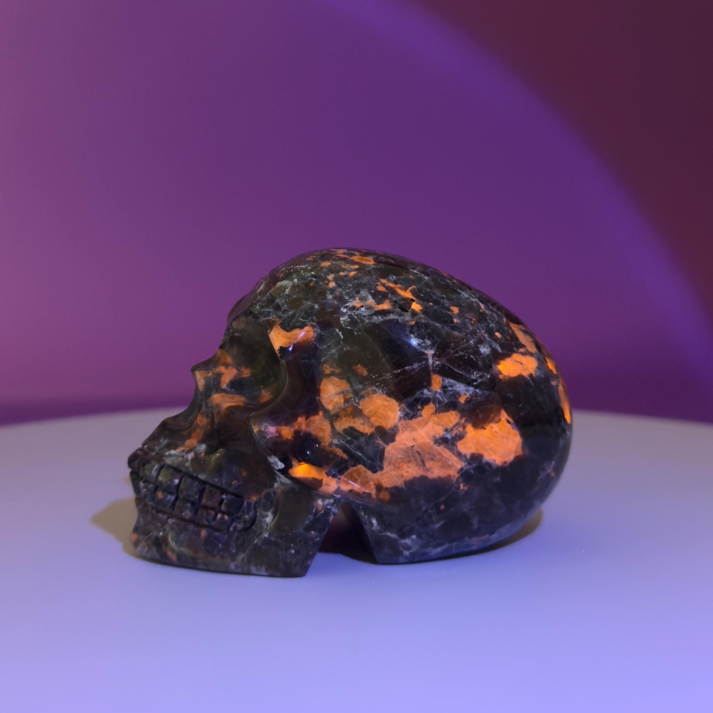 Yooperlite Skull Carving, UV Reactive