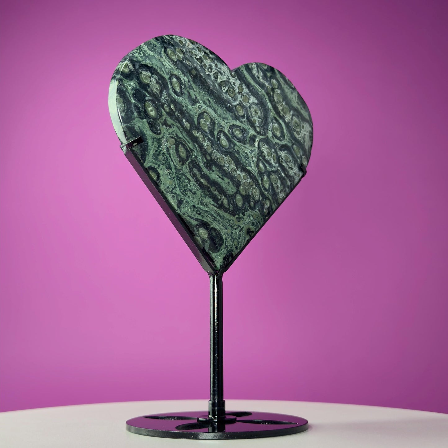 Kambaba Jasper Heart Carving (Includes Black Metal Stand)