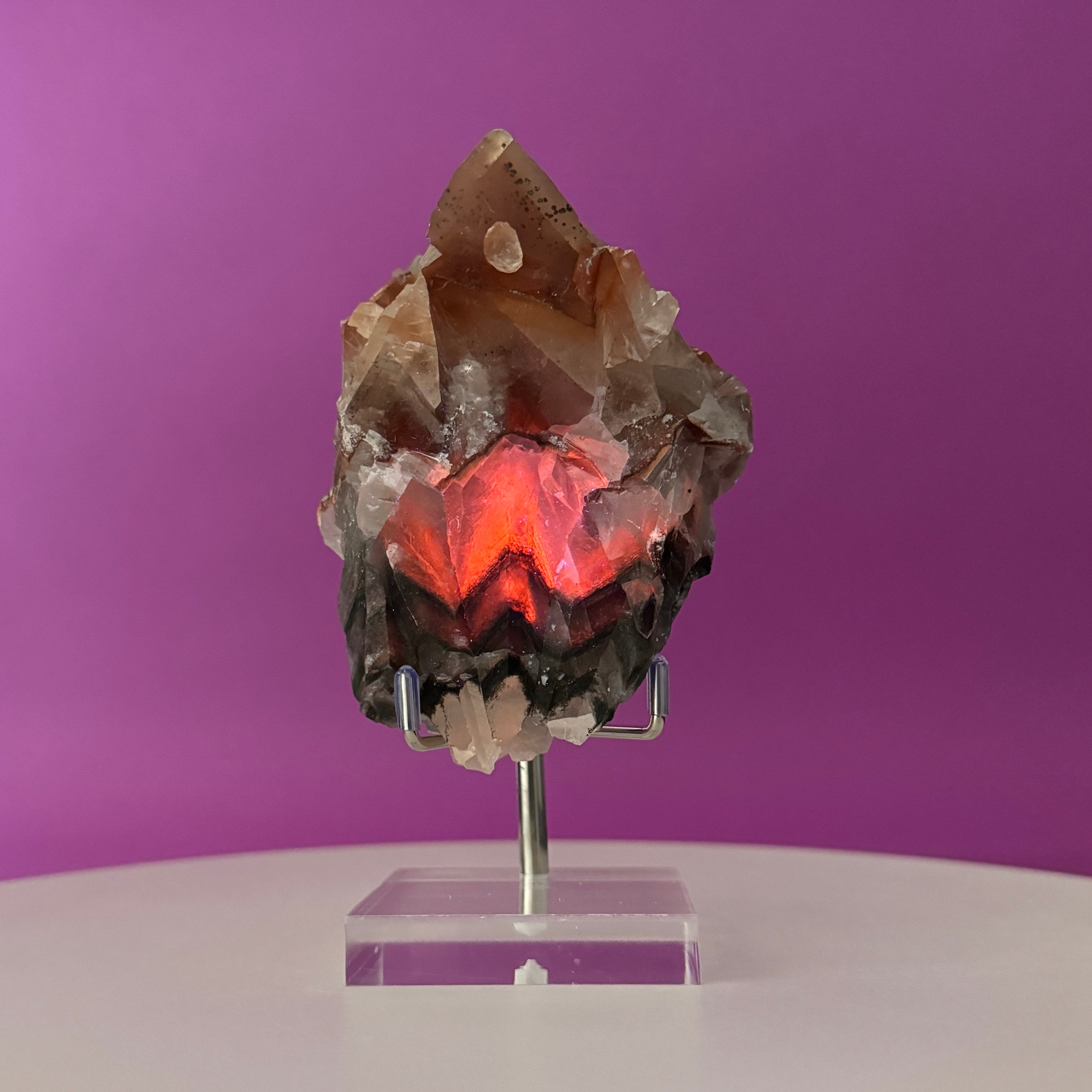 Discover the Magic of UV Reactive Crystals