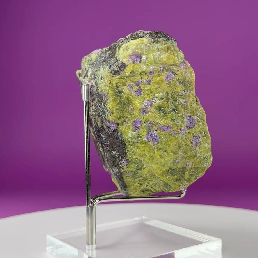 Atlantisite Specimen – 799g | Tasmania Australia Serpentine & Stichtite Crystal with Stand