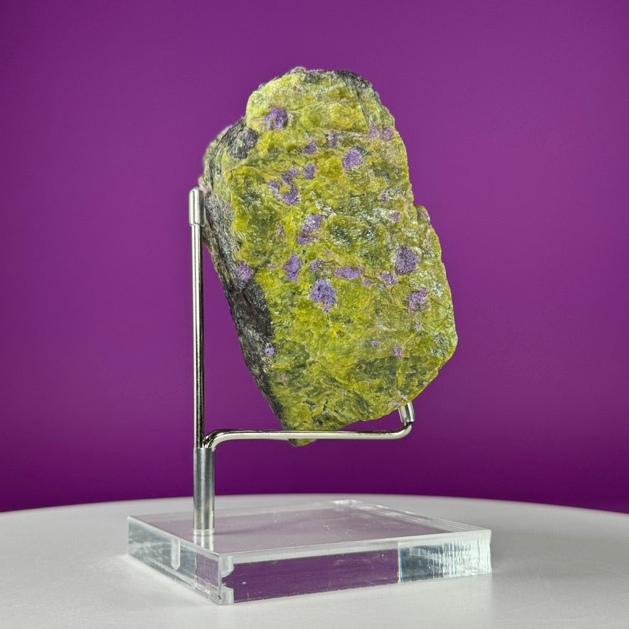 Atlantisite Specimen – 799g | Tasmania Australia Serpentine & Stichtite Crystal with Stand