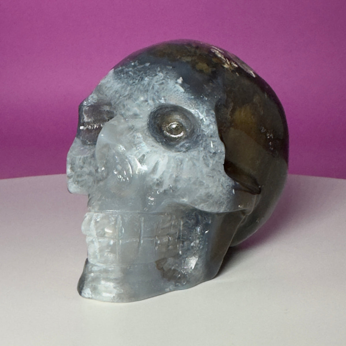 Volcanic Agate Skull – UV Reactive Green Glow – 501g