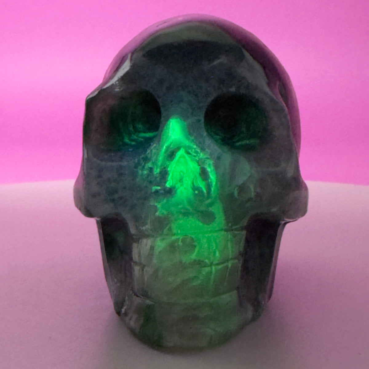 Volcanic Agate Skull – UV Reactive Green Glow – 501g