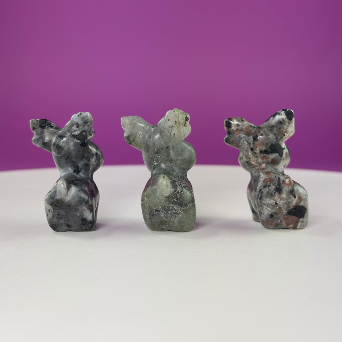 Mini Crystal Reindeer Carvings – Choice of Stone