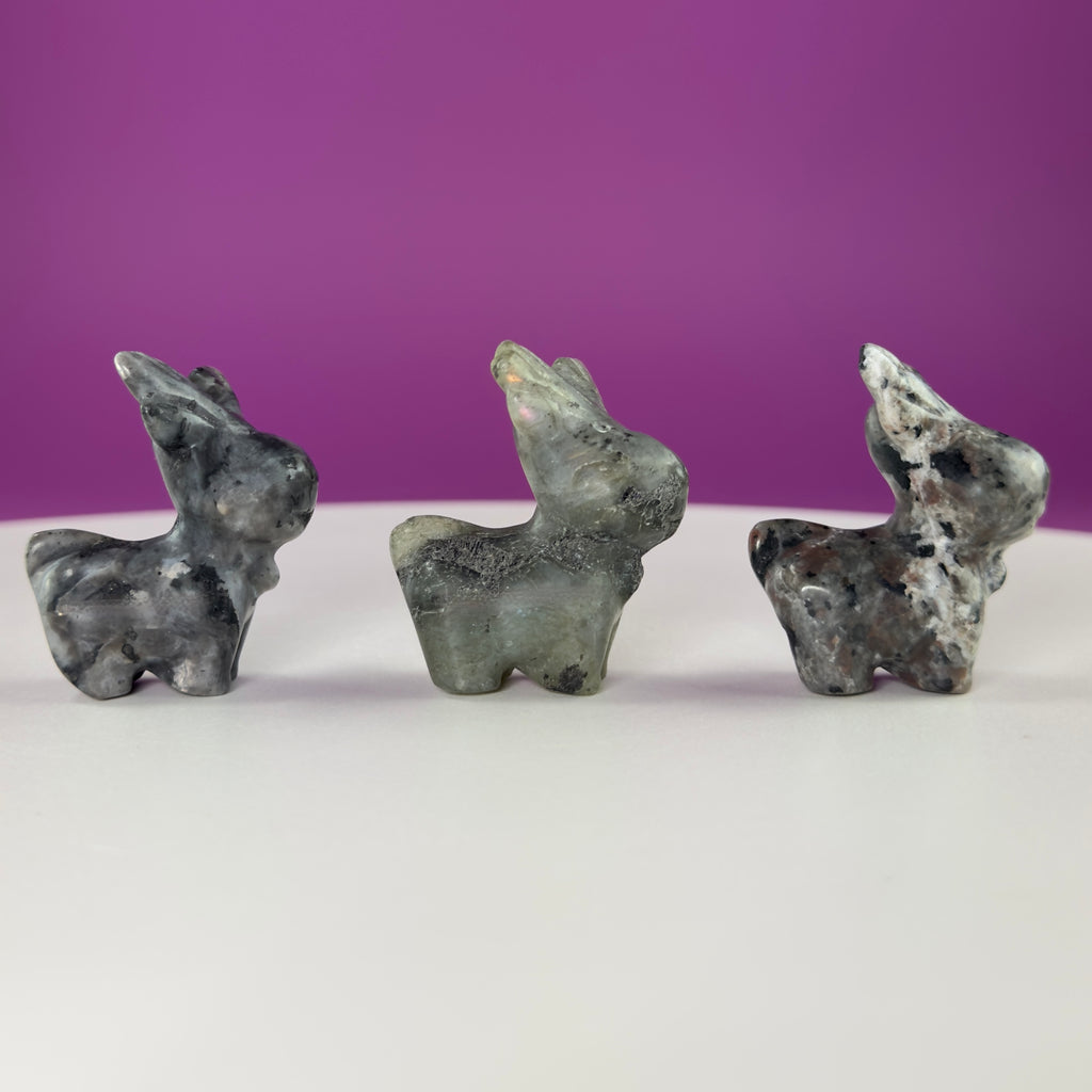 Mini Crystal Reindeer Carvings – Choice of Stone