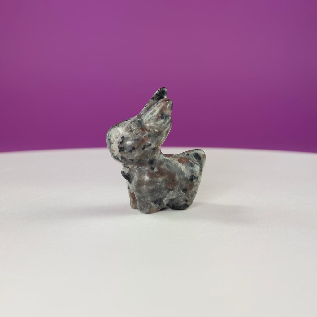 Mini Crystal Reindeer Carvings – Choice of Stone