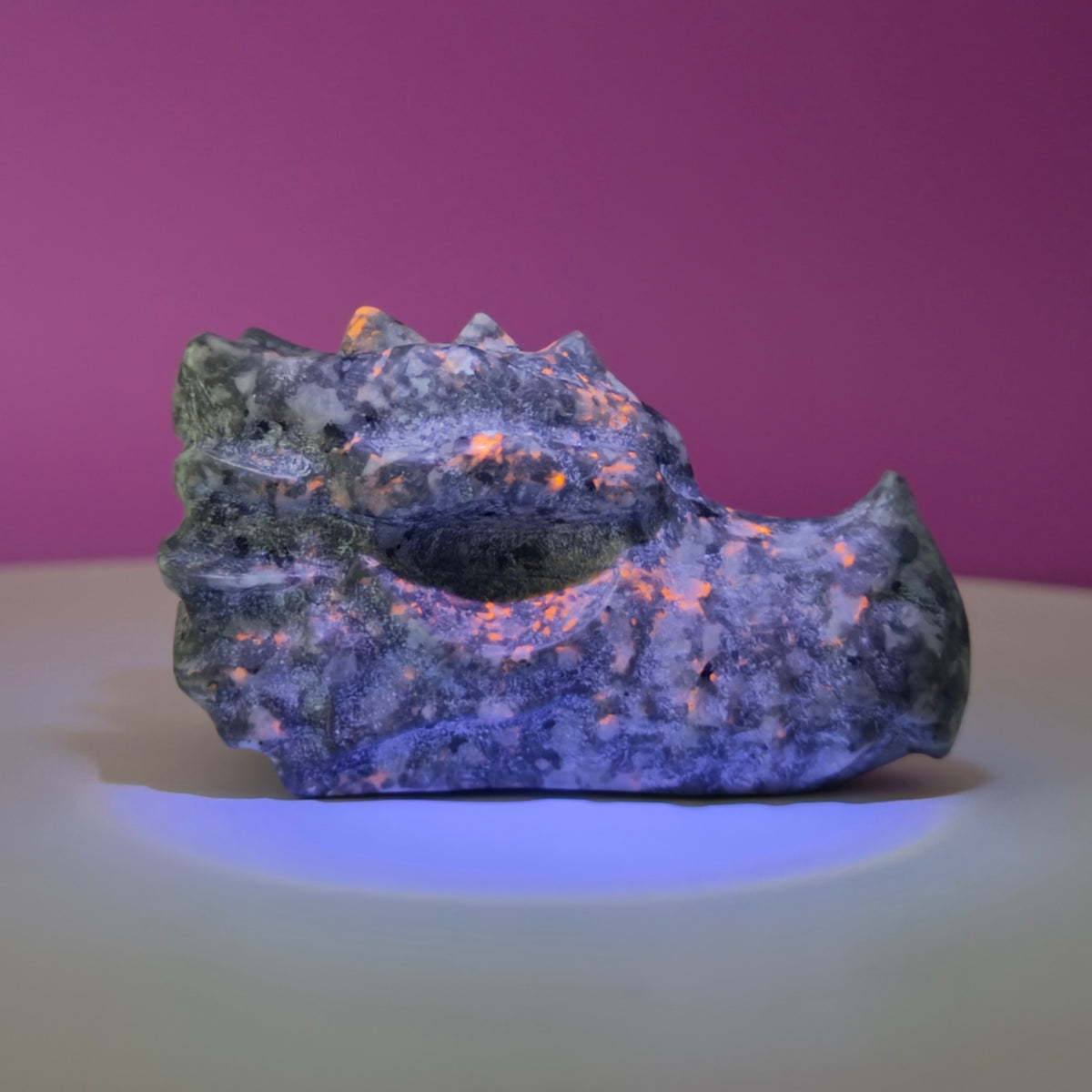 Yooperlite Dragon Skull Carving | UV Reactive Crystal | 138g