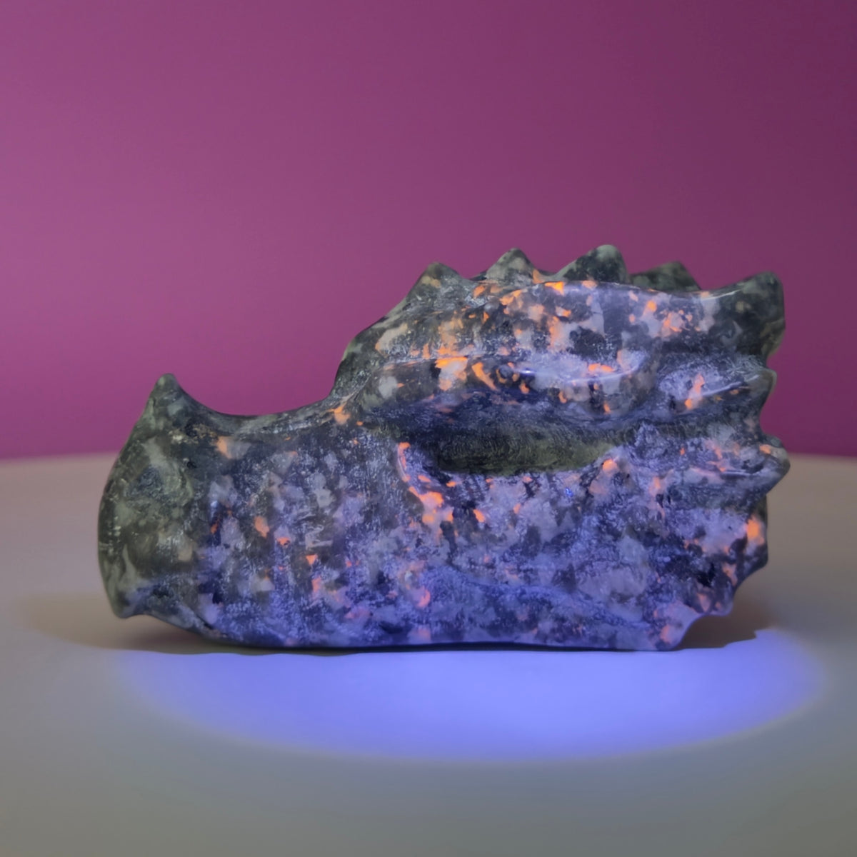 Yooperlite Dragon Skull Carving | UV Reactive Crystal | 138g