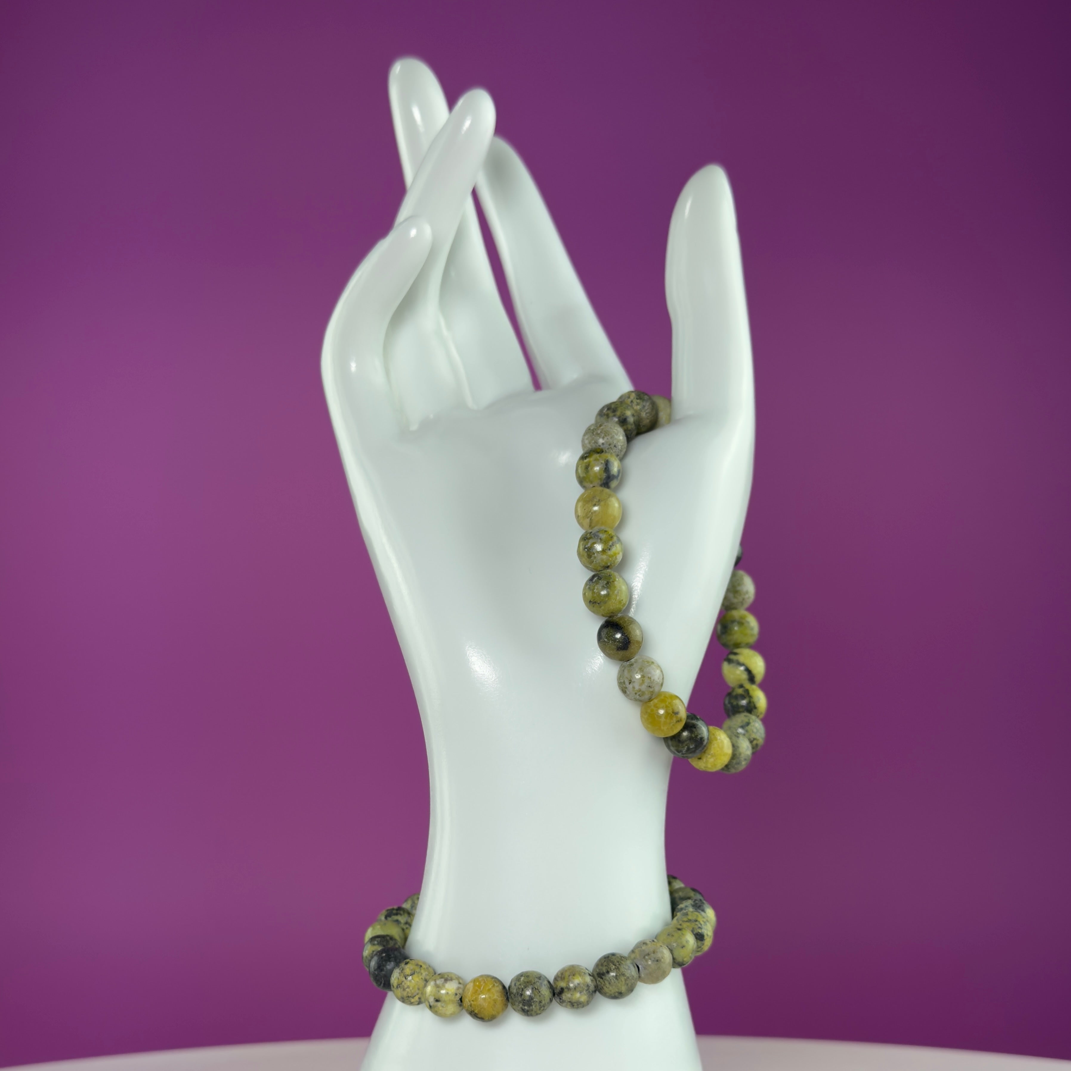 Serpentine 8mm Beaded Bracelet – Grounding & Protection Crystal