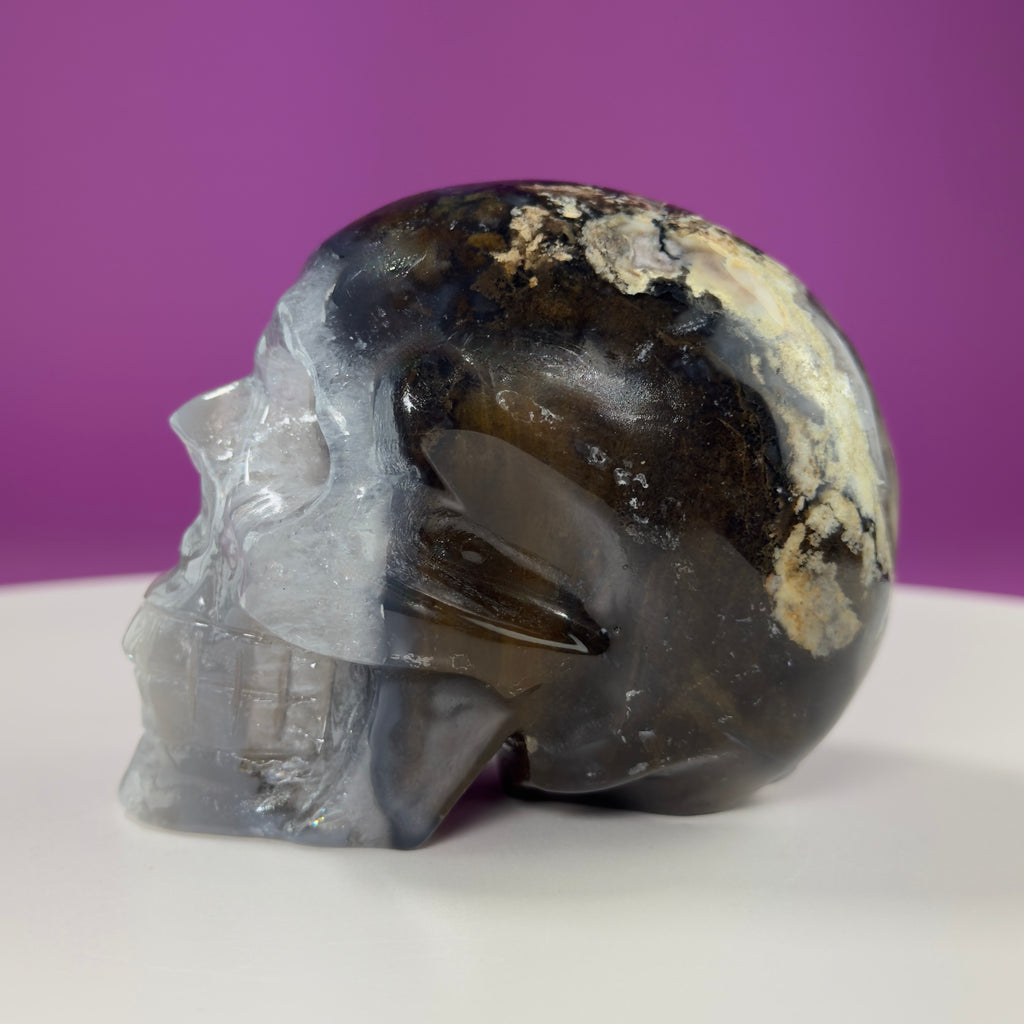 Volcanic Agate Skull – UV Reactive Green Glow – 501g
