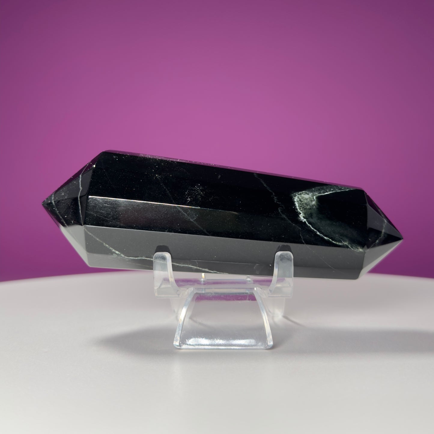 Black Nephrite Jade Vogel (Includes Acrylic Stand) (Western Australia)