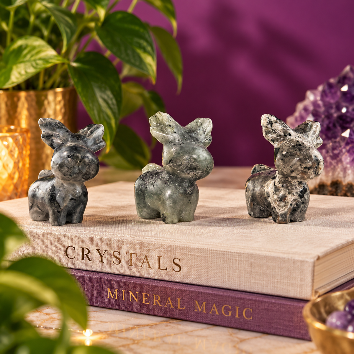 Mini Crystal Reindeer Carvings – Choice of Stone