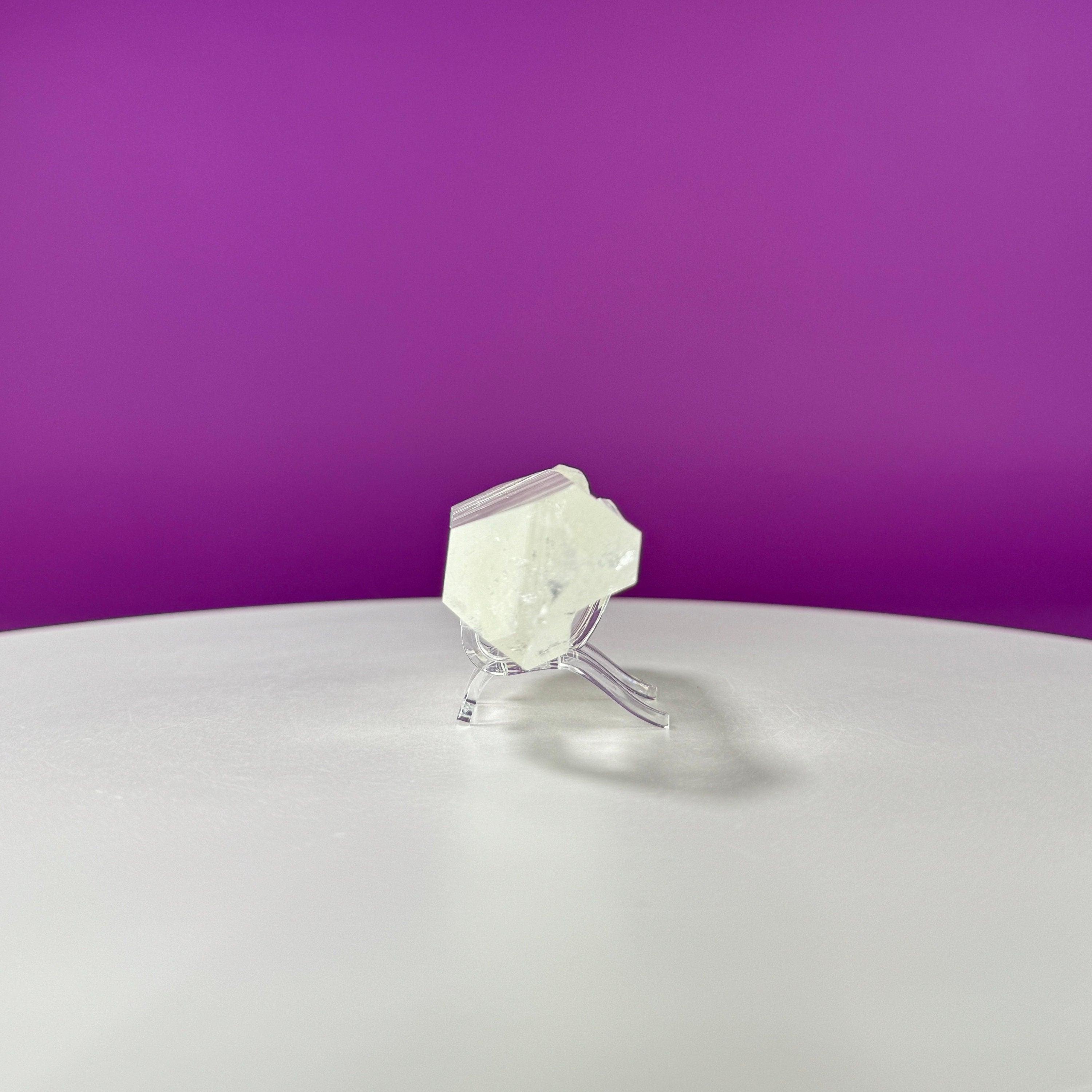 Colombian Quartz (Includes Acrylic Stand)