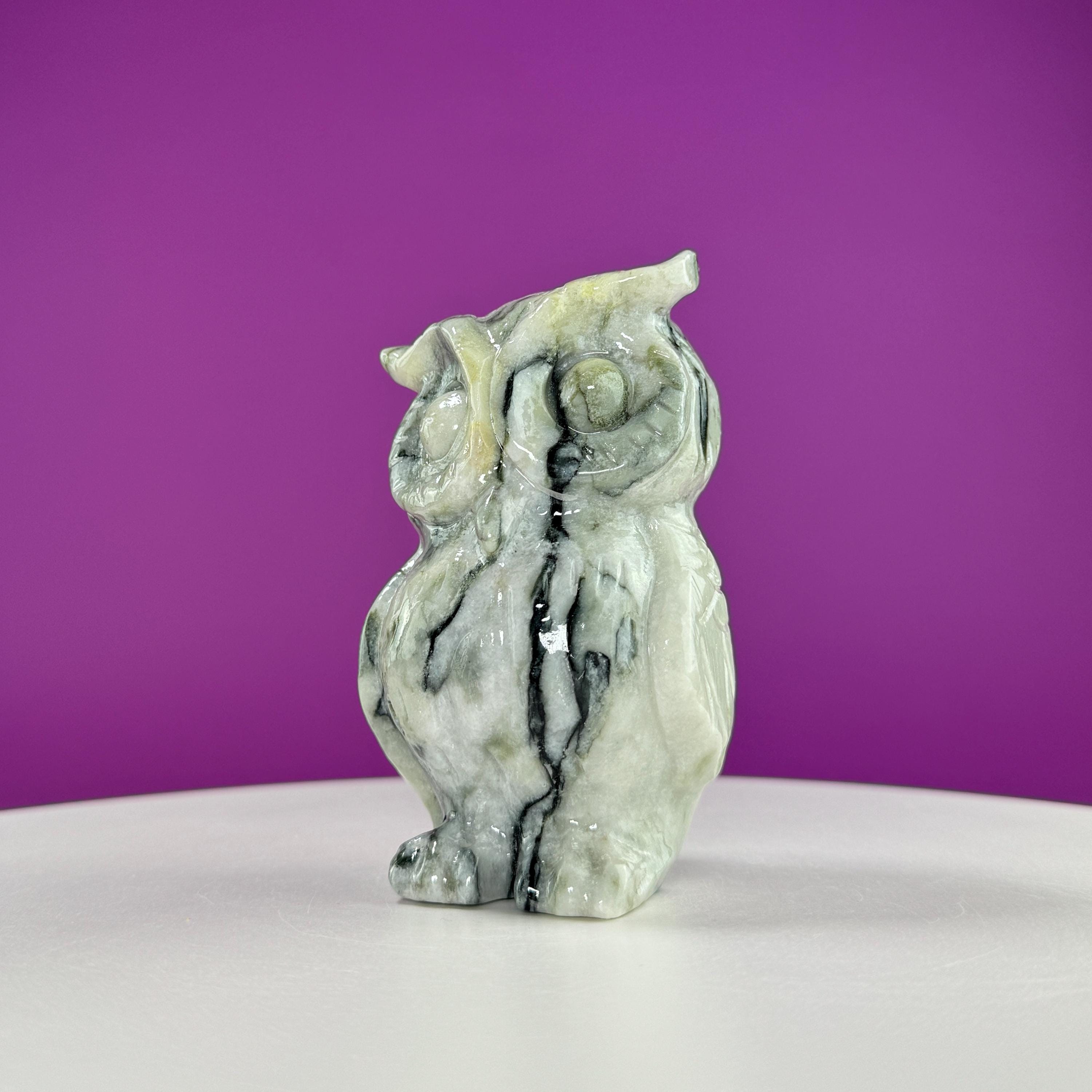 Serpentine with Quartz Owl Carving