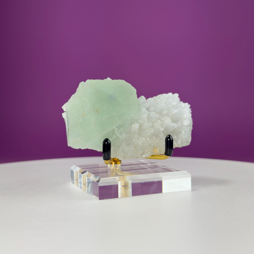 Fluorite (Manaoshan Mine, Hunan, China), (Includes Gold Metal/Acrylic Stand), UV Reactive