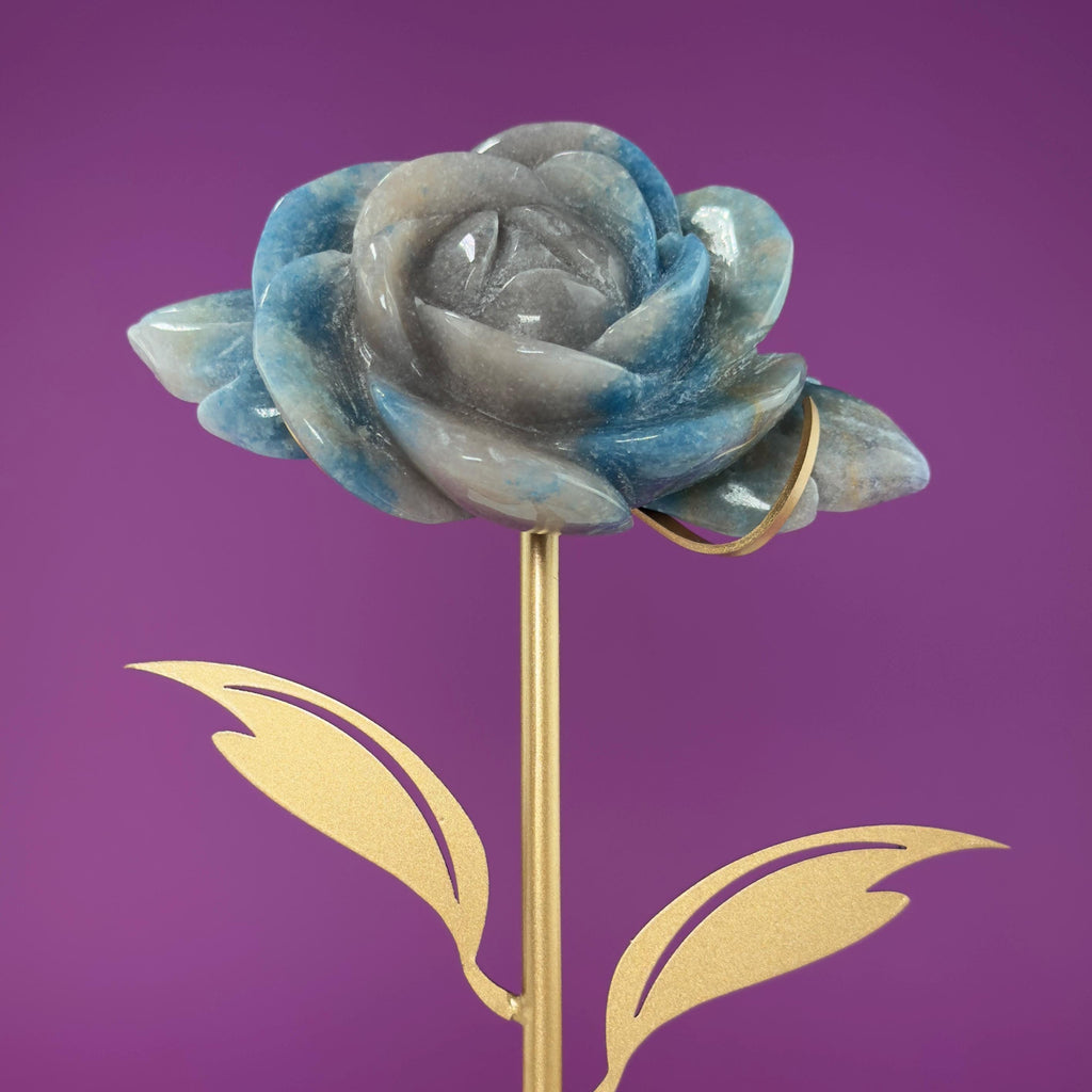 Trolleite Flower Carving (Brazil) (Includes Gold Metal Stand)