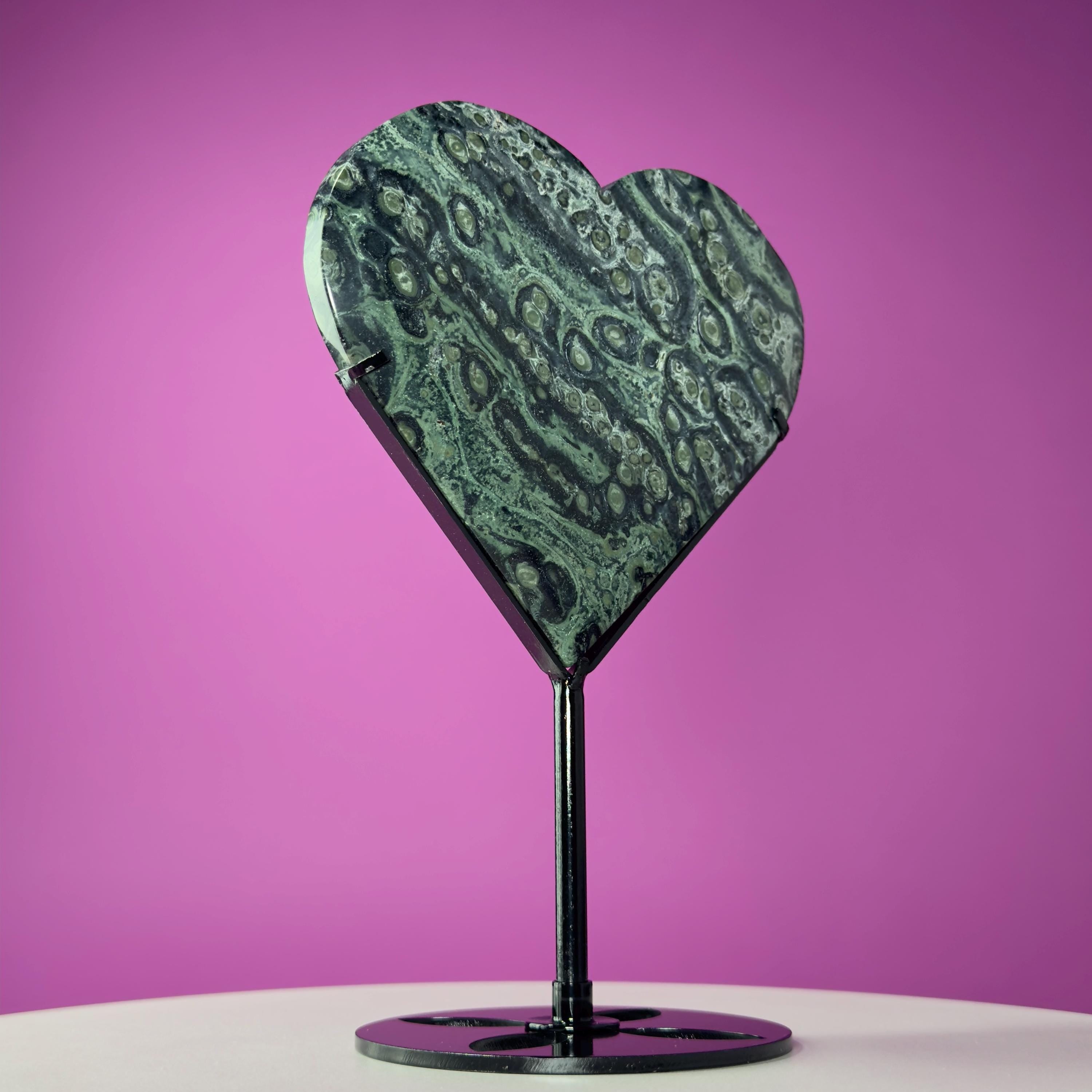 Kambaba Jasper Heart Carving (Includes Black Metal Stand)