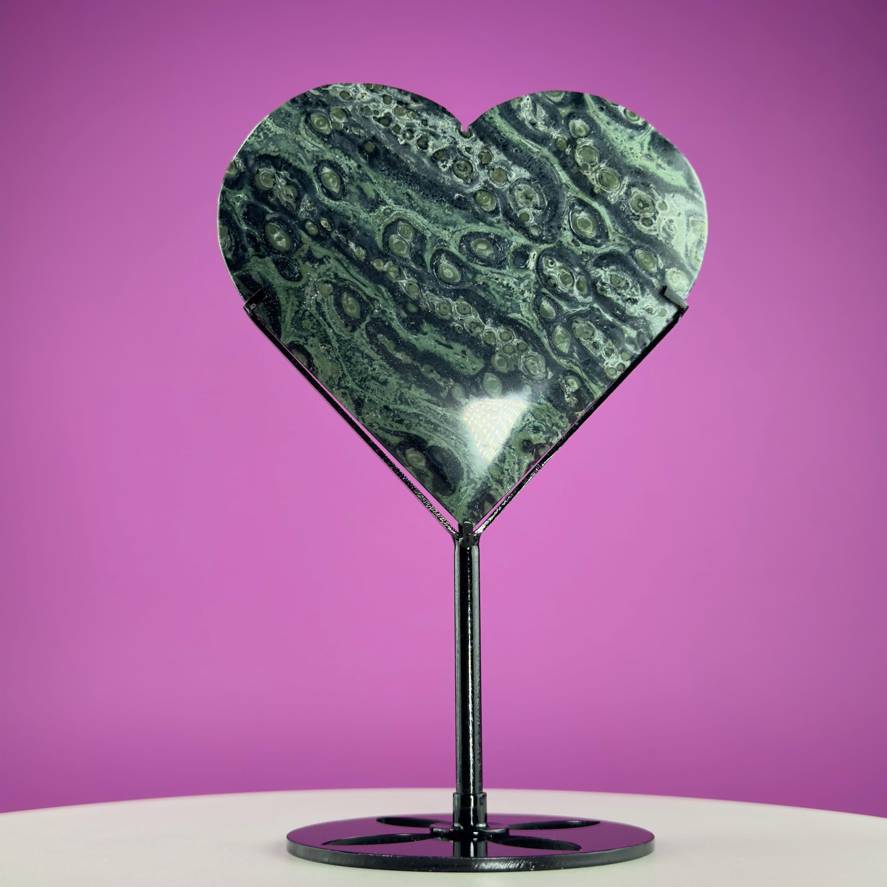 Kambaba Jasper Heart Carving (Includes Black Metal Stand)