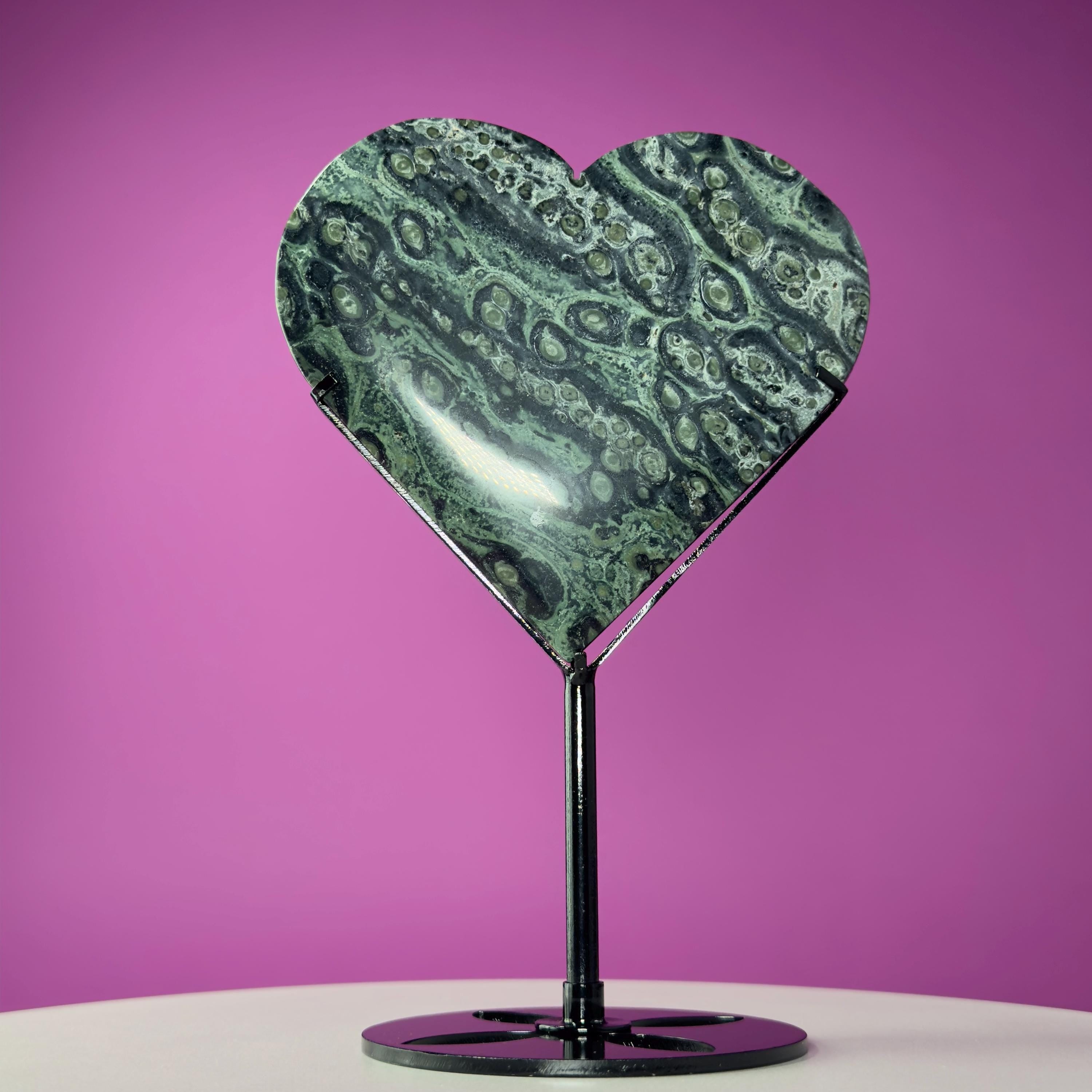 Kambaba Jasper Heart Carving (Includes Black Metal Stand)