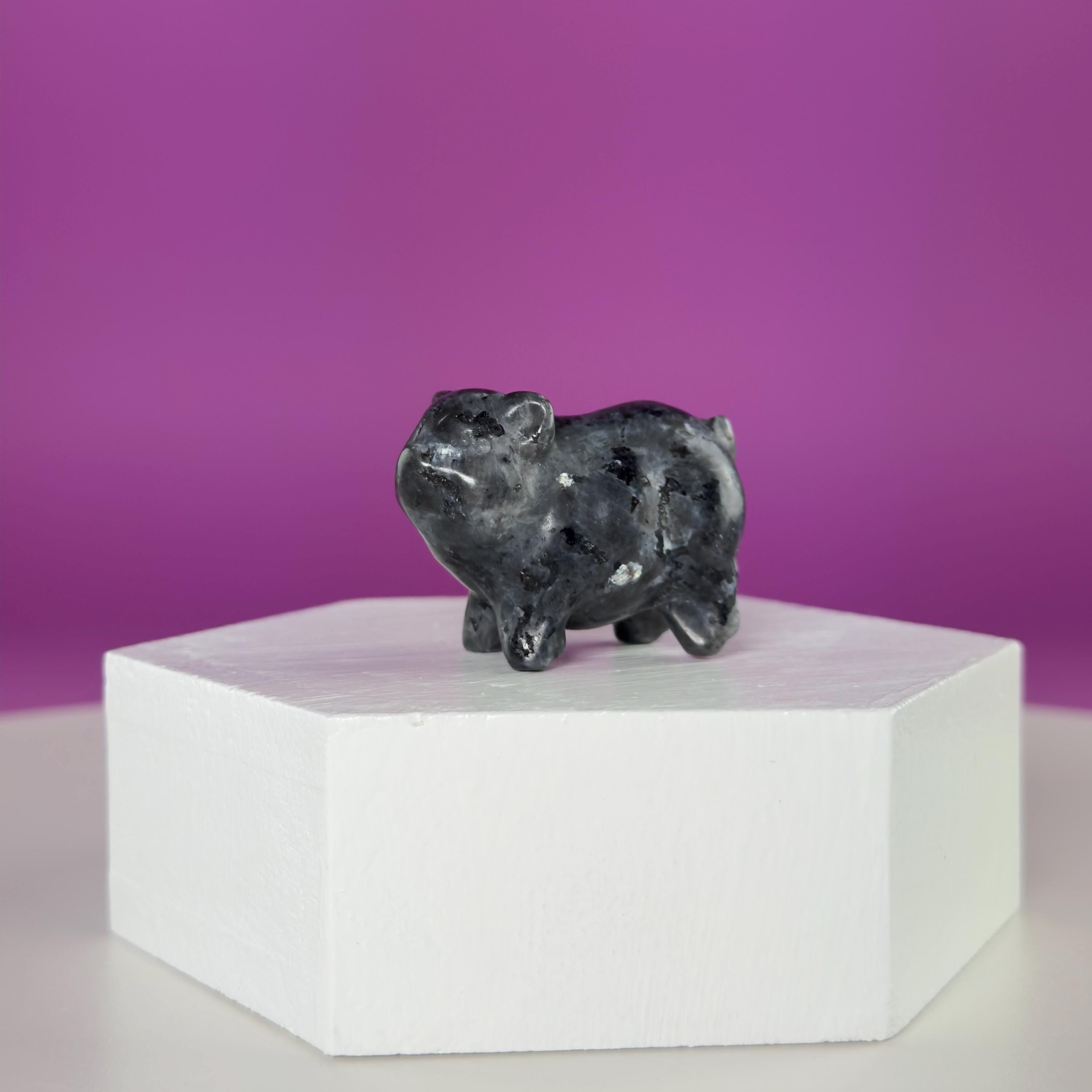 Mini Crystal Pig Carving – Gemstone Animal Figurine