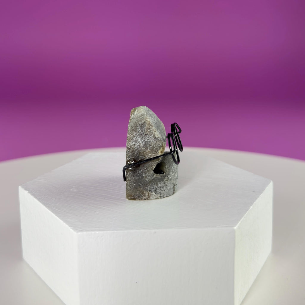 Crystal Desk Buddy – Mini Crystal Companion
