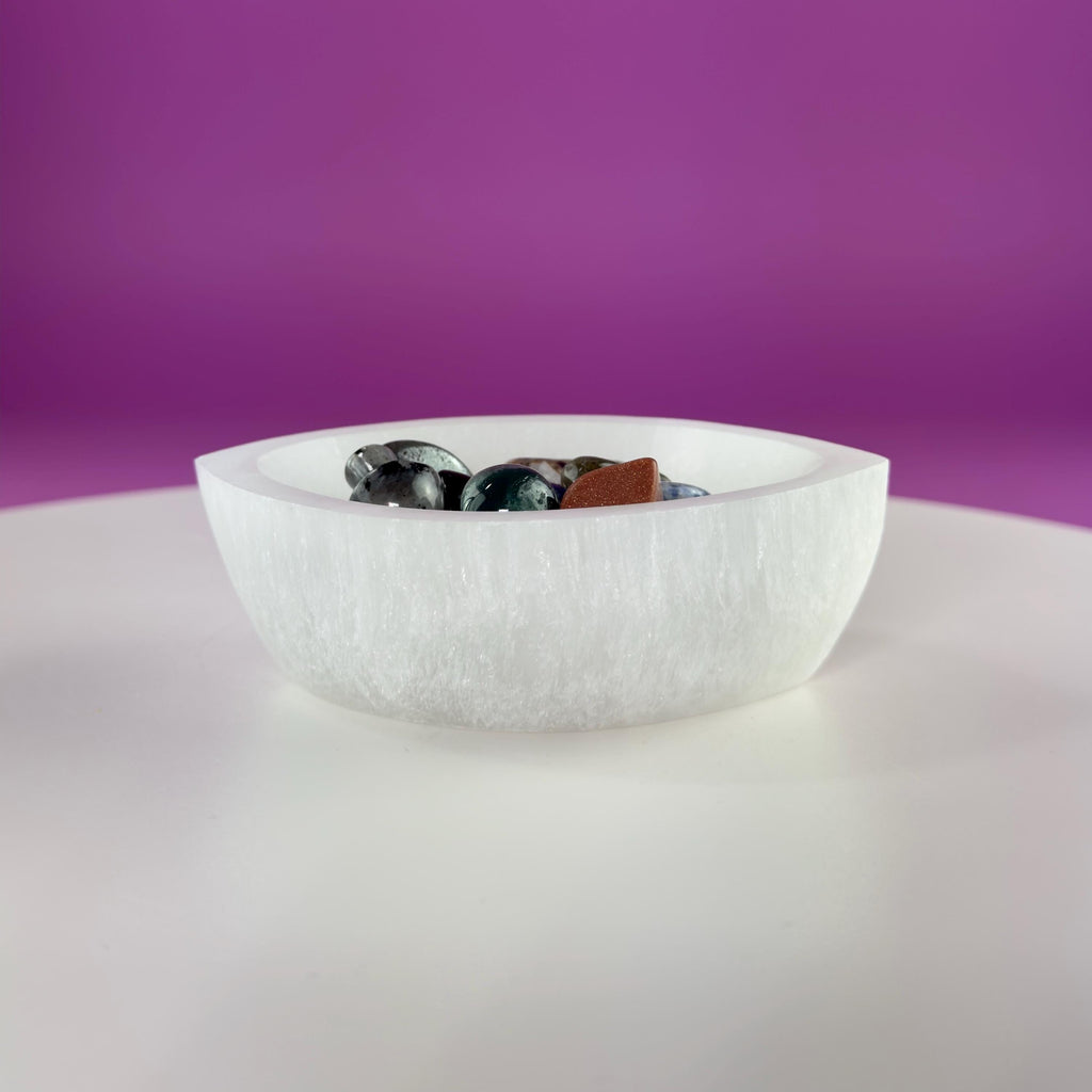 Selenite Tear Shaped Charging Bowl – Crystal Cleansing Dish 270g