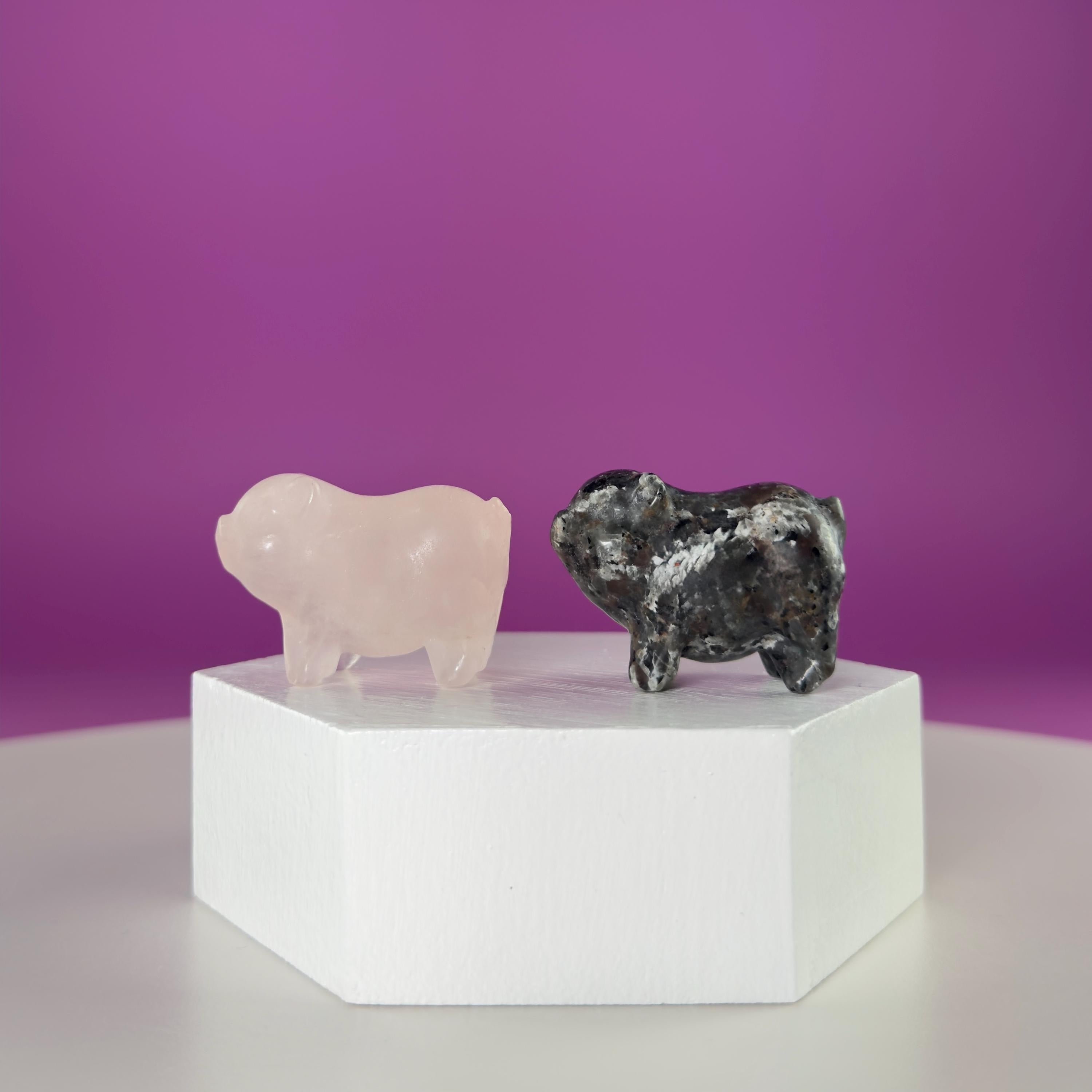 Mini Crystal Pig Carving – Gemstone Animal Figurine
