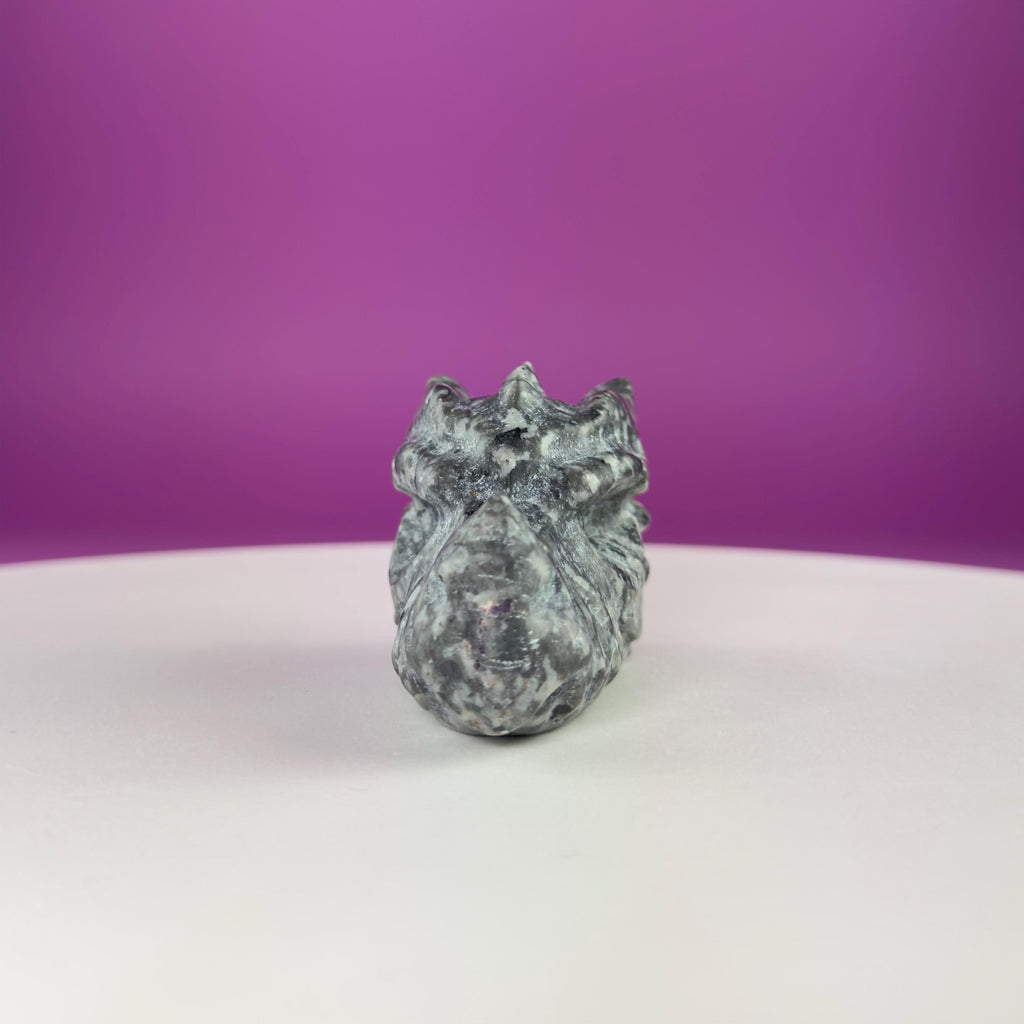 Yooperlite Dragon Skull Carving 138g | UV Reactive Crystal Skull | Fluorescent Stone