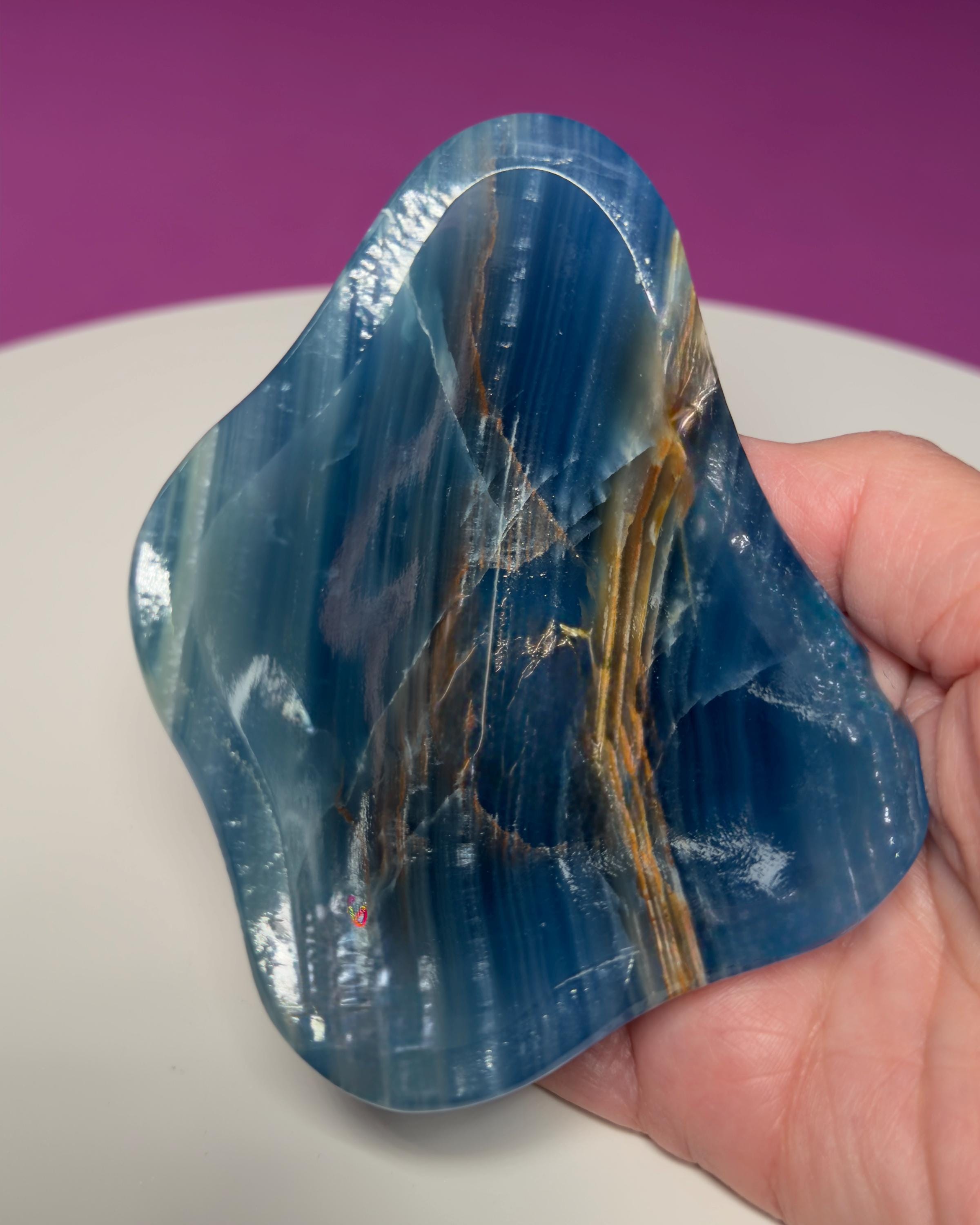 Blue Onyx Bowl – Crystal Dish for Jewelry, Energy Work & Décor