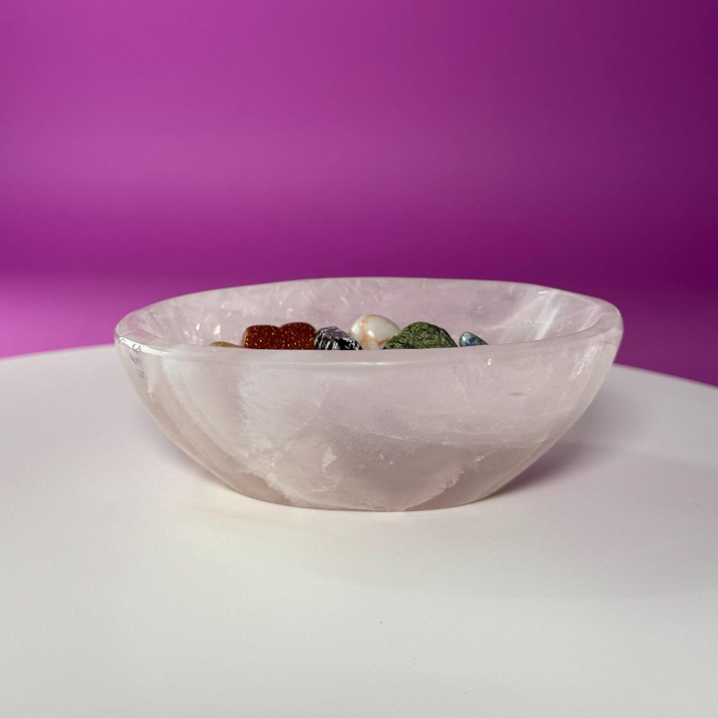 Rose Quartz Bowl – Crystal Offering Dish for Love, Healing & Intention