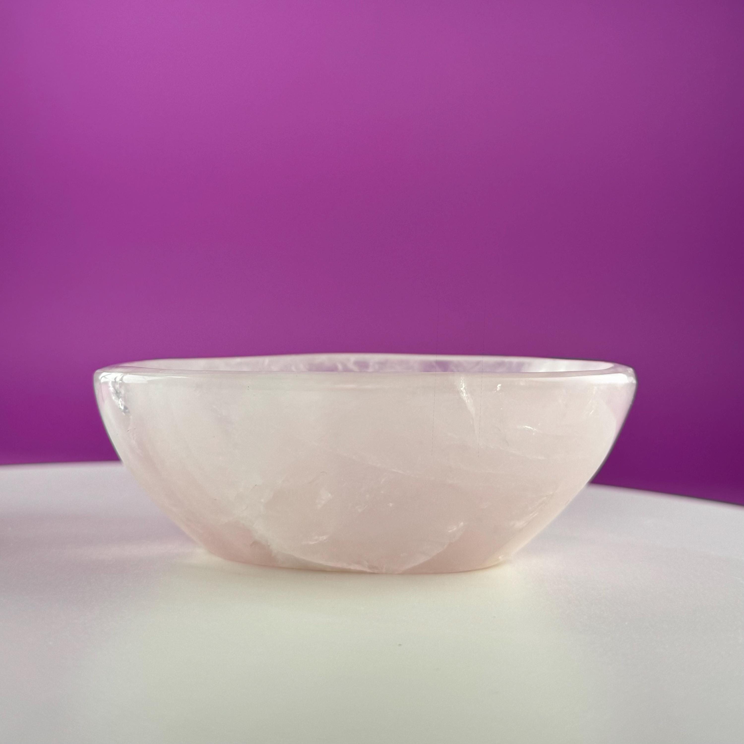 Rose Quartz Bowl – Crystal Offering Dish for Love, Healing & Intention
