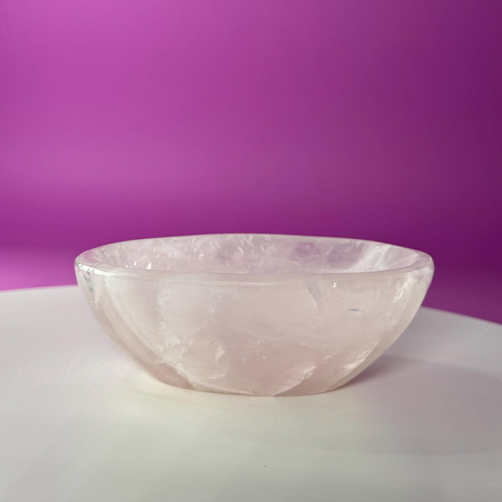 Rose Quartz Bowl – Crystal Offering Dish for Love, Healing & Intention