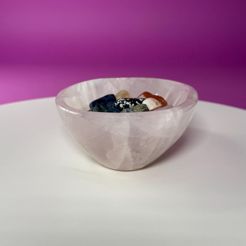 Rose Quartz Bowl – Crystal Offering Dish for Love, Healing & Intention