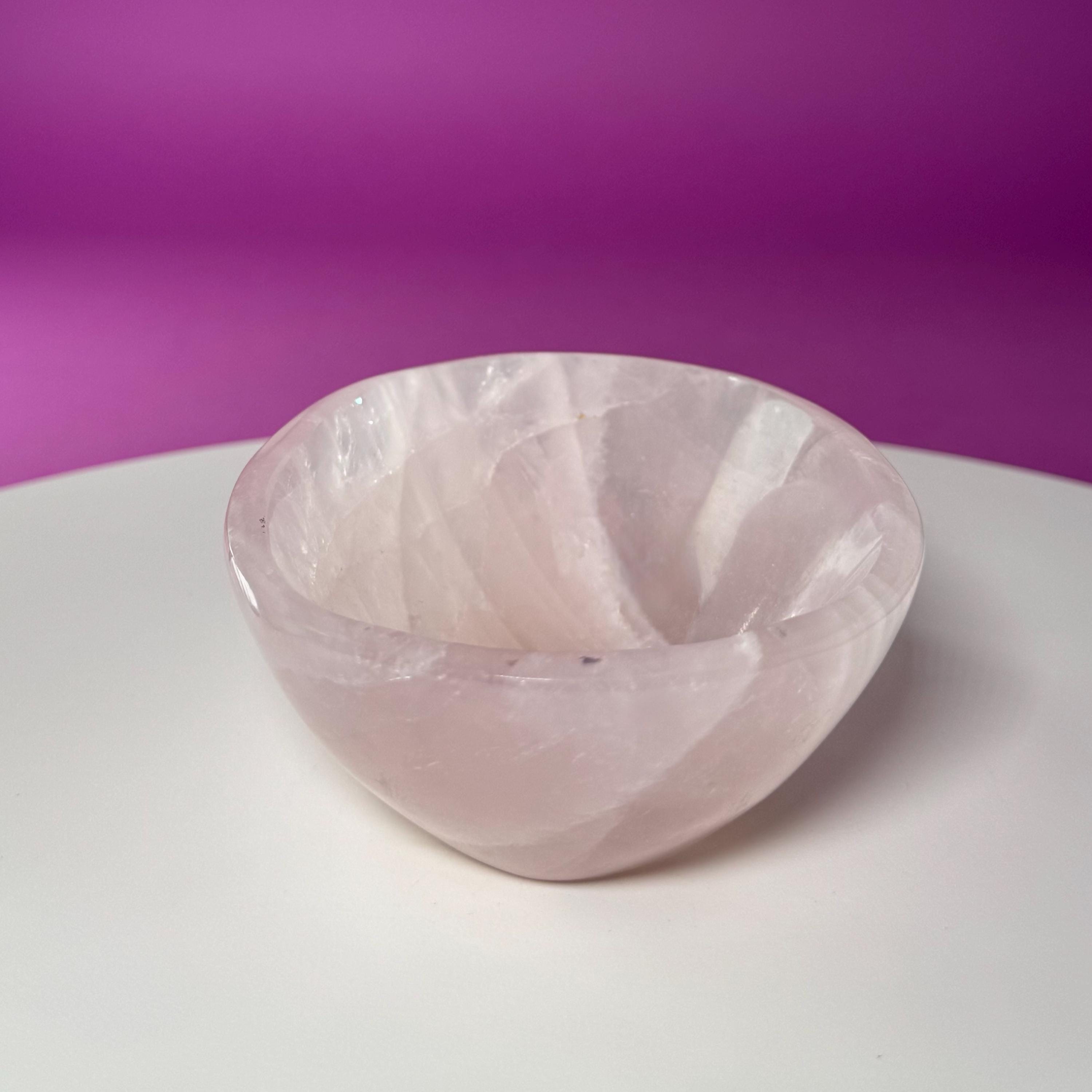 Rose Quartz Bowl – Crystal Offering Dish for Love, Healing & Intention