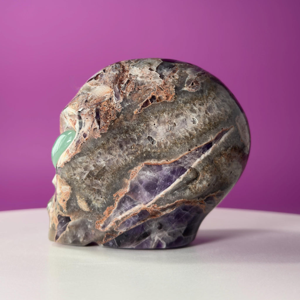 Amethyst Agate Alien Skull with Green Aventurine Eyes Crystal Carving
