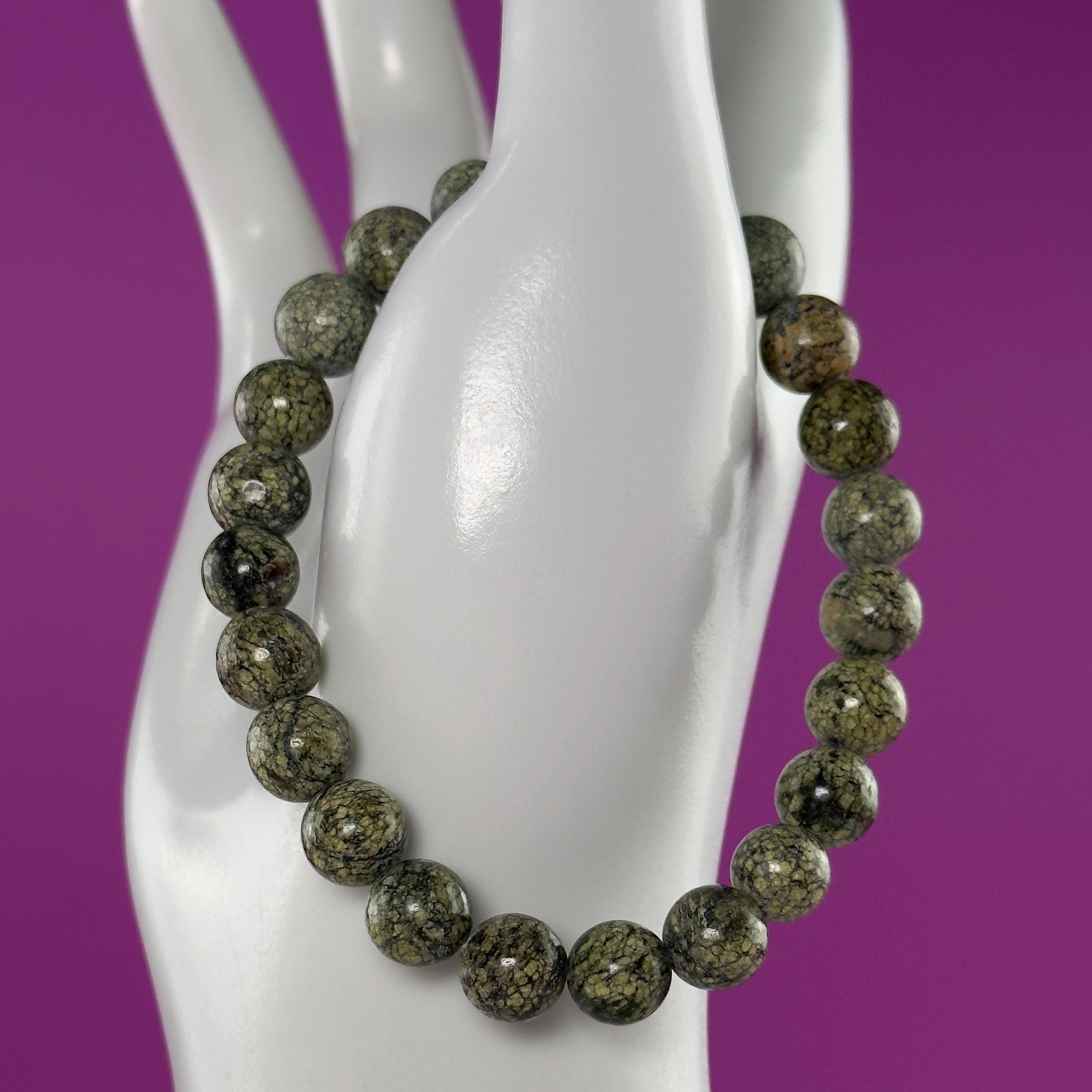 Natural Epidote 8mm Bracelet – Green Crystal Stretch Bracelet