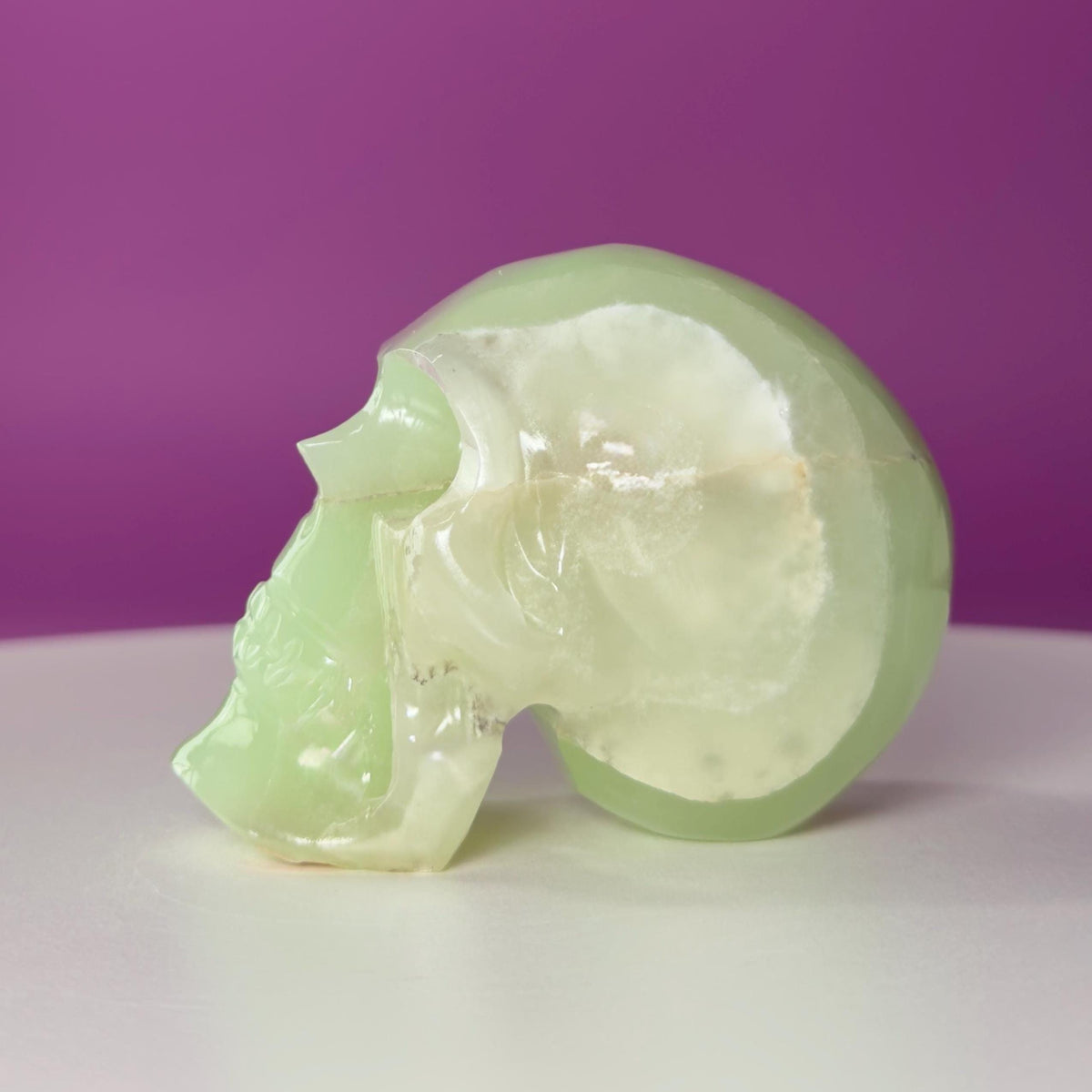 Green Onyx Skull Carving UV Reactive Crystal Decor